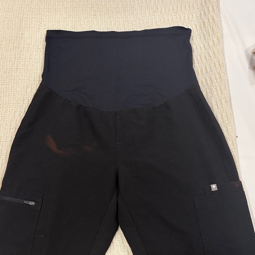 Figs black maternity scrub pants - bleach STAIN medium TALL